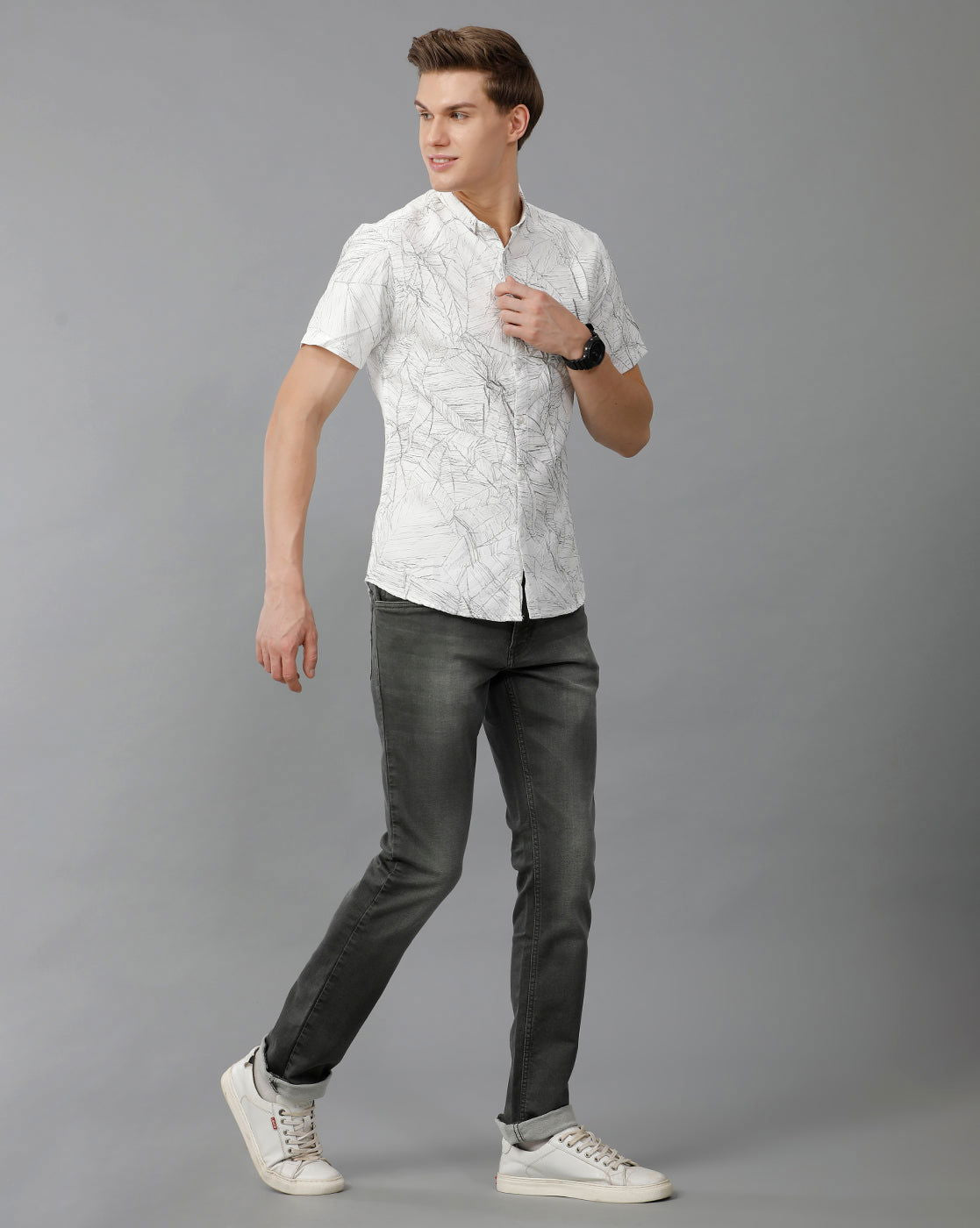 IDENTITI Men Slim Fit Short Collar Printed Shirt In White