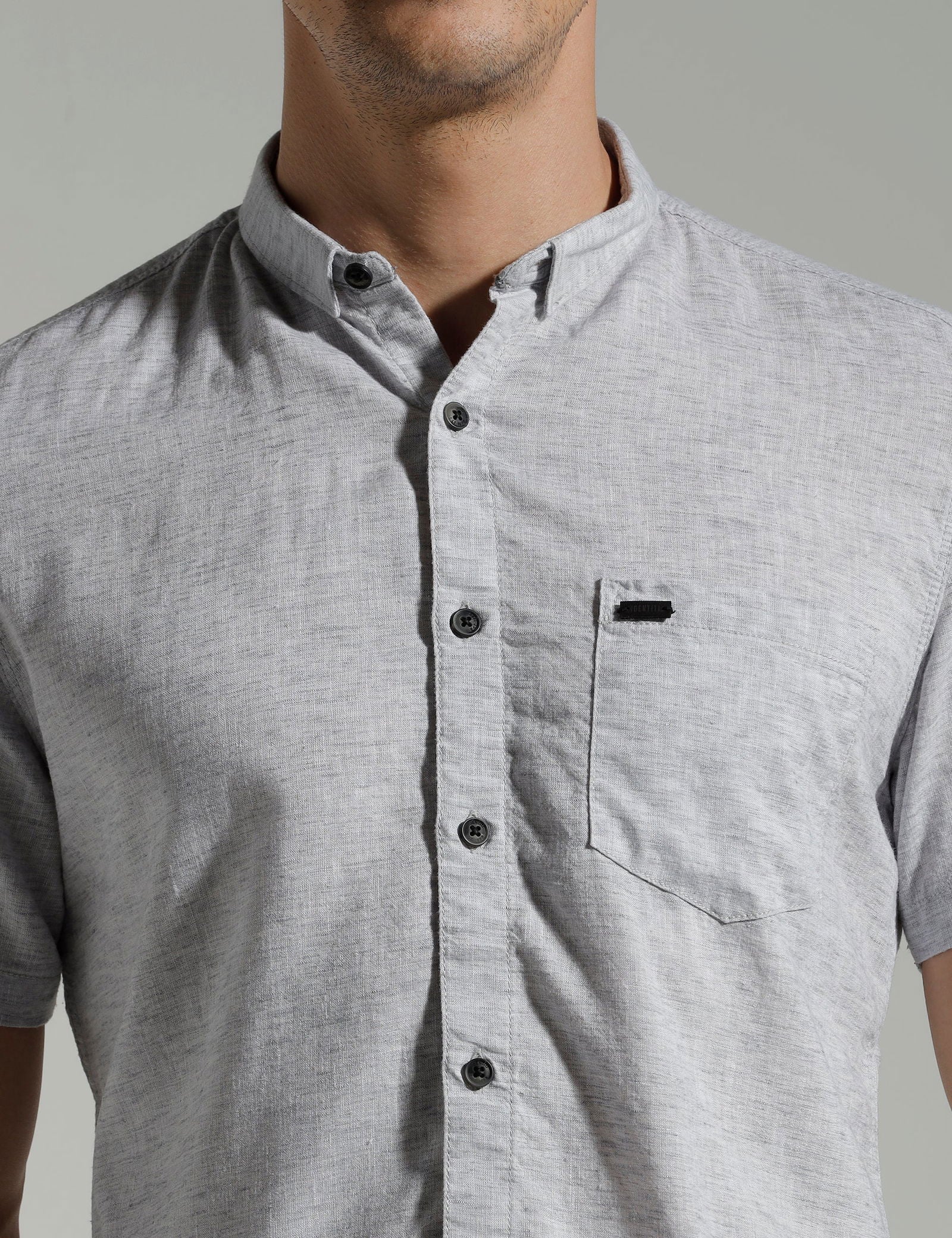 IDENTITI Men Slim Fit Short Collar Solid Shirt
