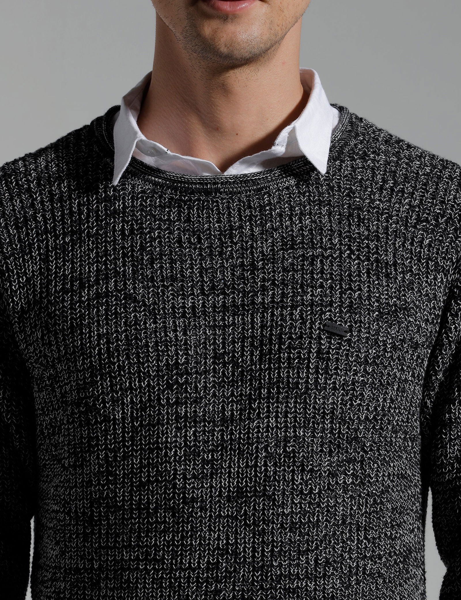 Identiti Full Sleeve Solid Slim Fit Cotton Casual Pull Over With Woven Collar