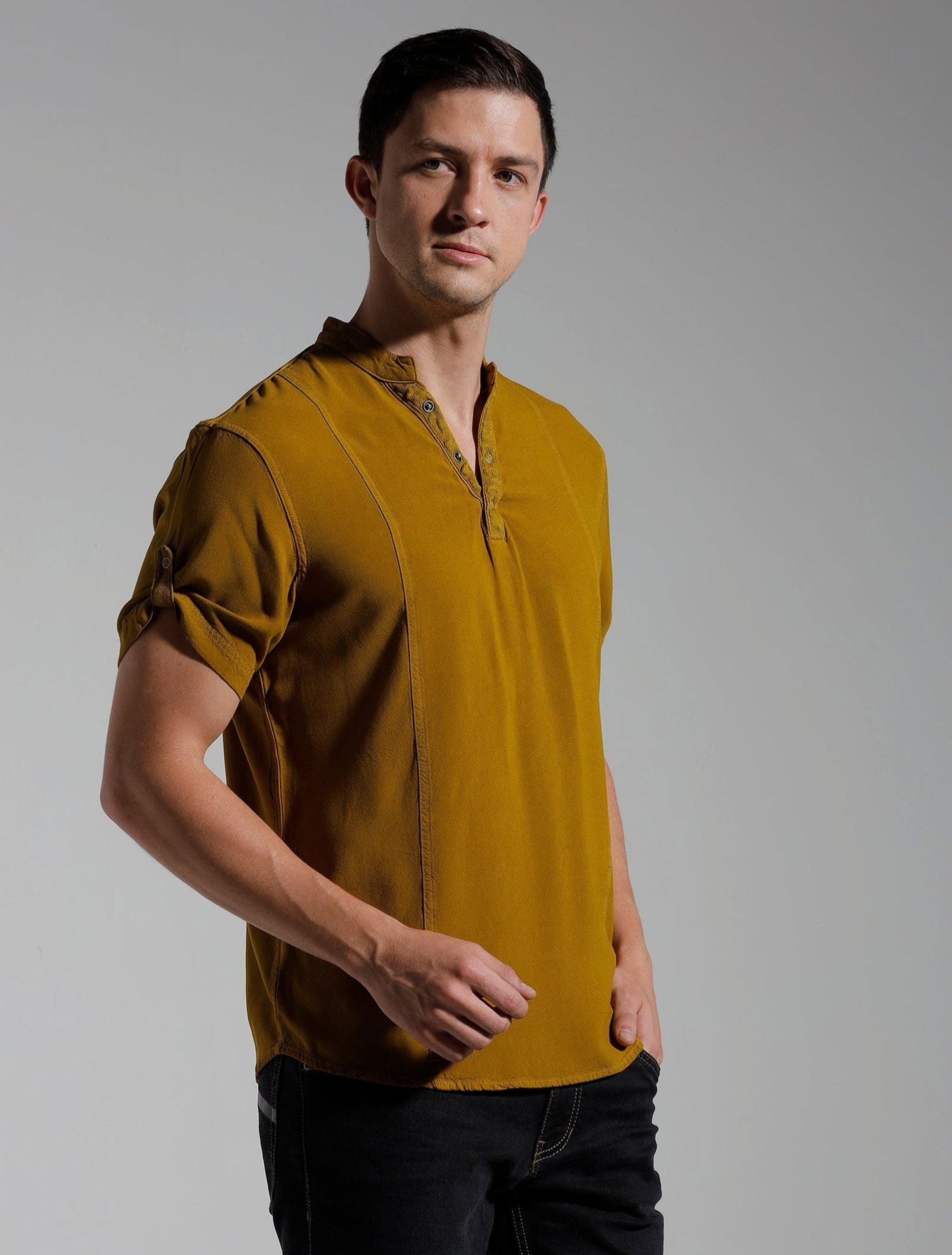 Identiti Men Half Placket Mandarin Collar Shirt/Kurta