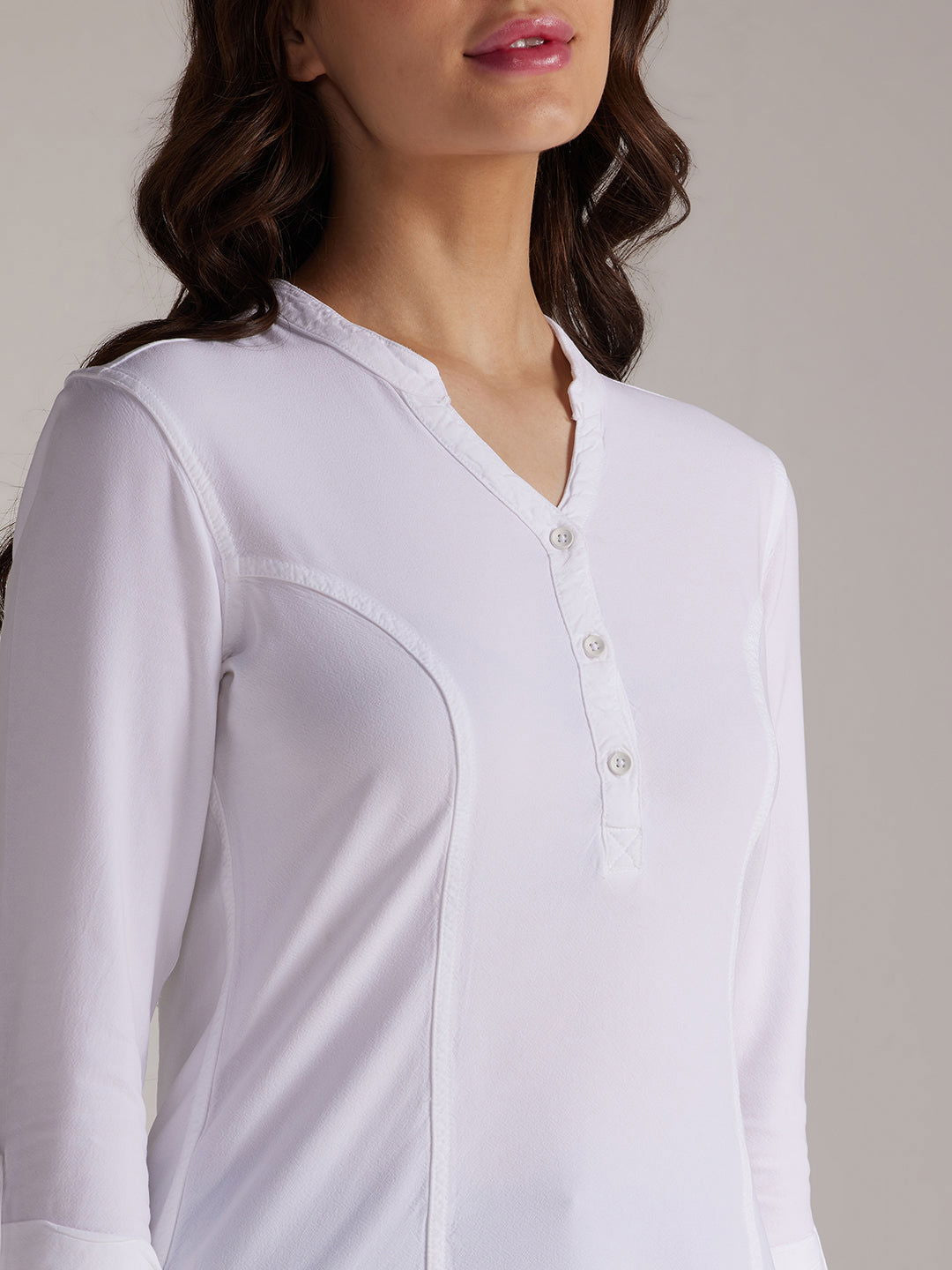 Identiti Women Solid Slim Fit Top - White