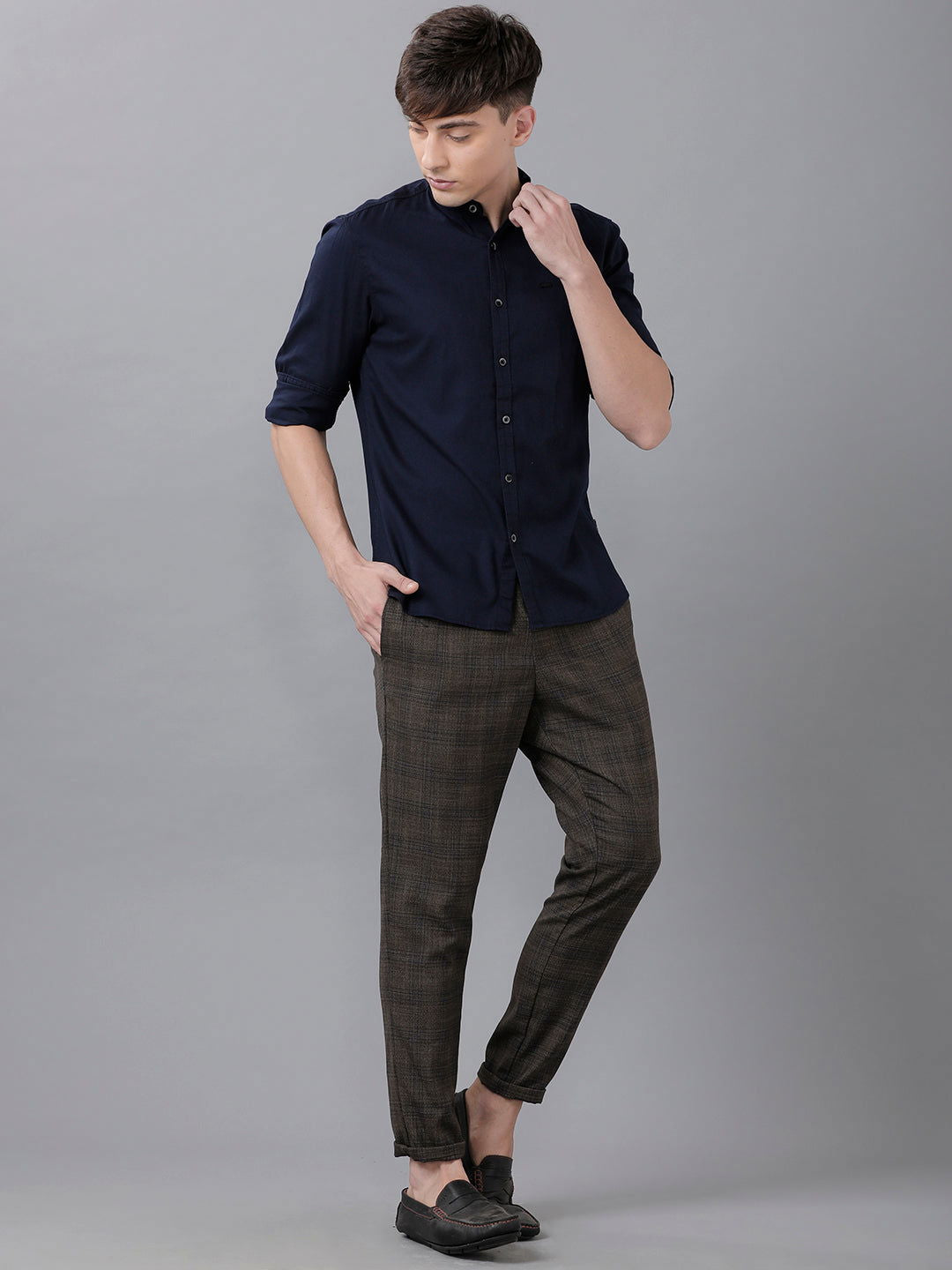 Men Slim Fit Dobby Shirt