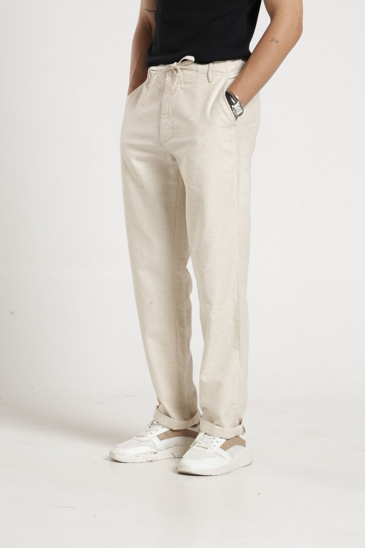 IDENTITI Men Relaxed Fit Non Denim Solid Trouser In Ecru