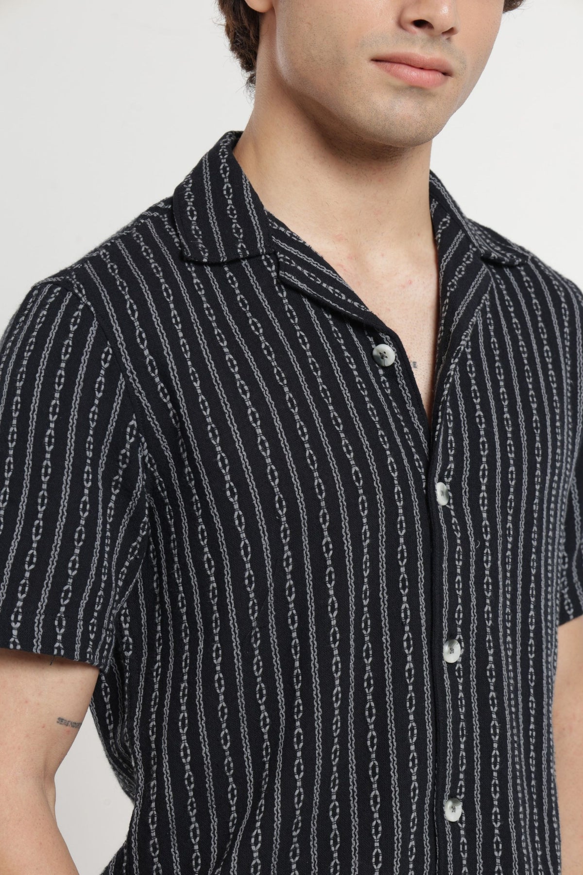 Cable Textured Dobby Cuban Collar Shirt in Black