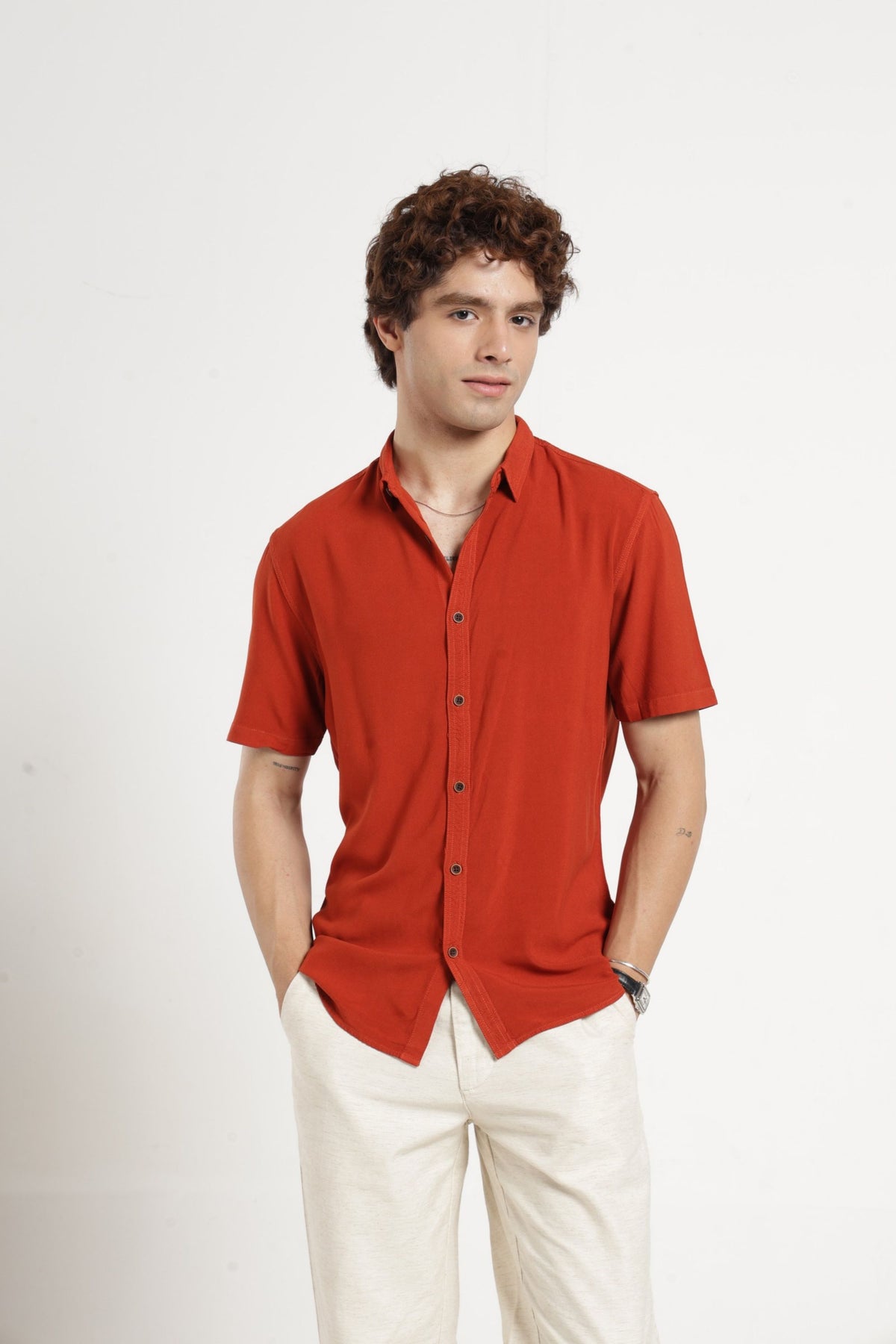 Regular Collar Half Sleeves Solid Shirt in Mineral red