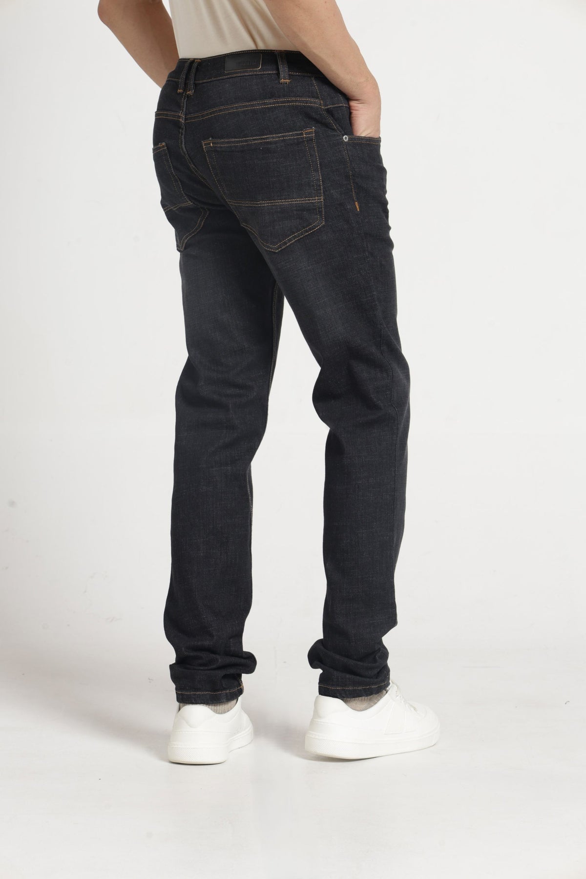 Twill Lycra Slim Fit Denim In Black