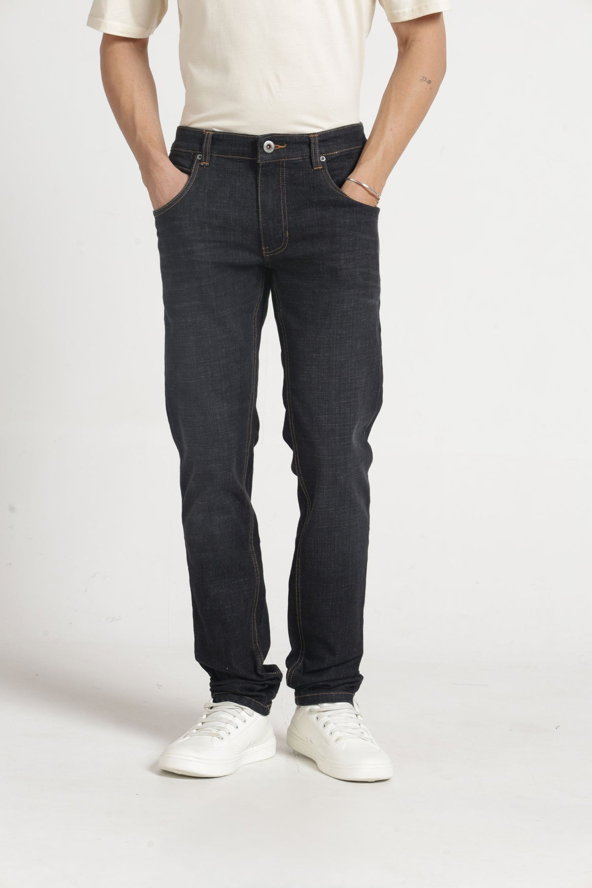 Twill Lycra Slim Fit Denim In Black