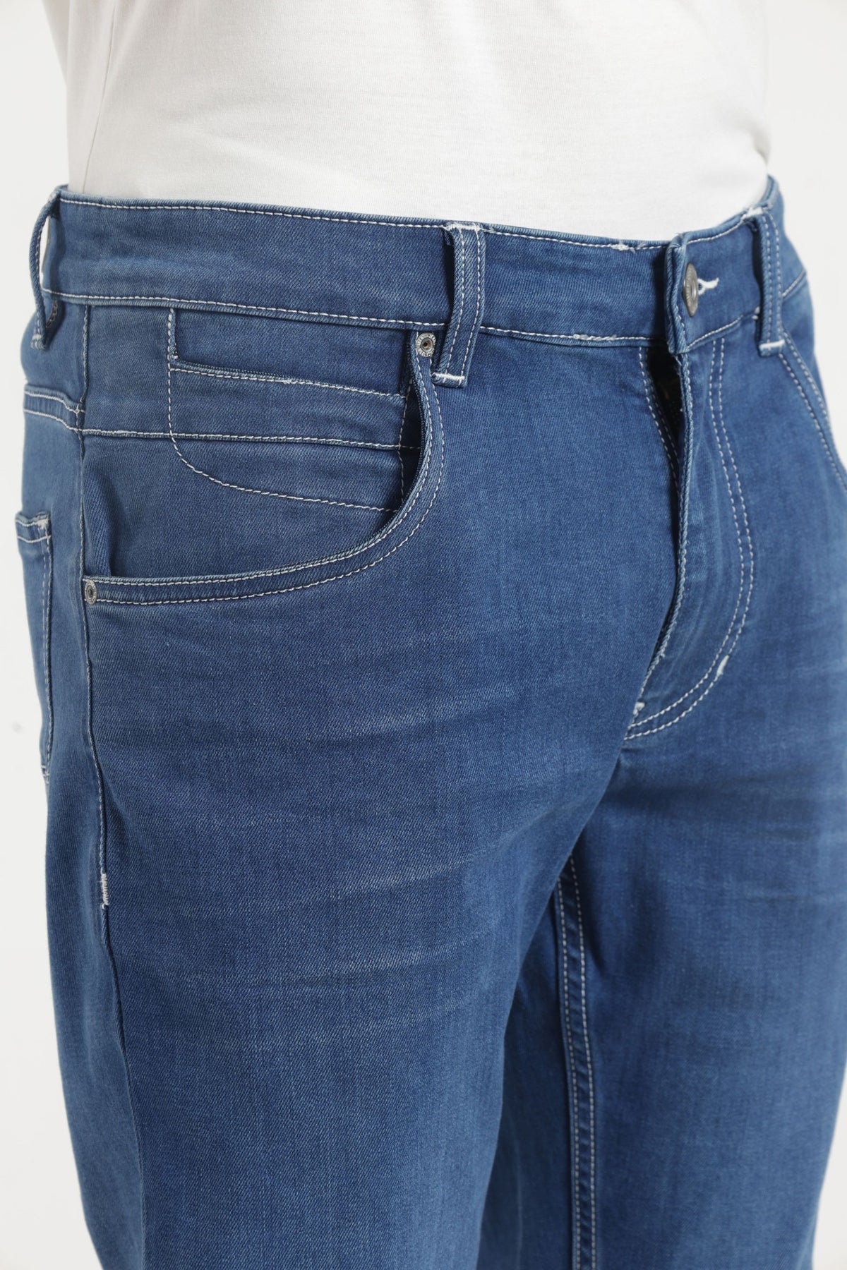 Twill Lycra Slim Fit Denim In Indigo