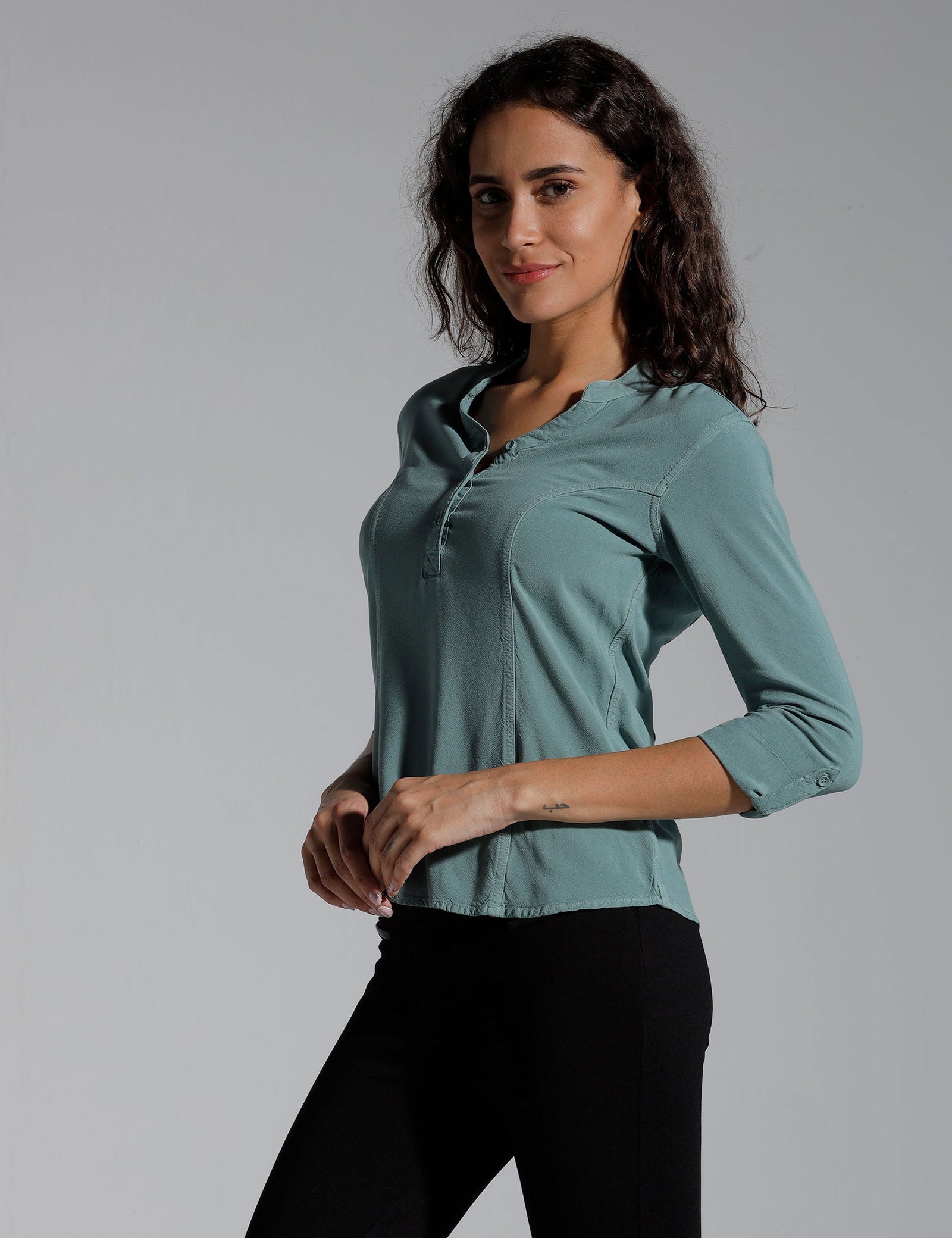 Women Solid Viscose Slim Fit Casual Top