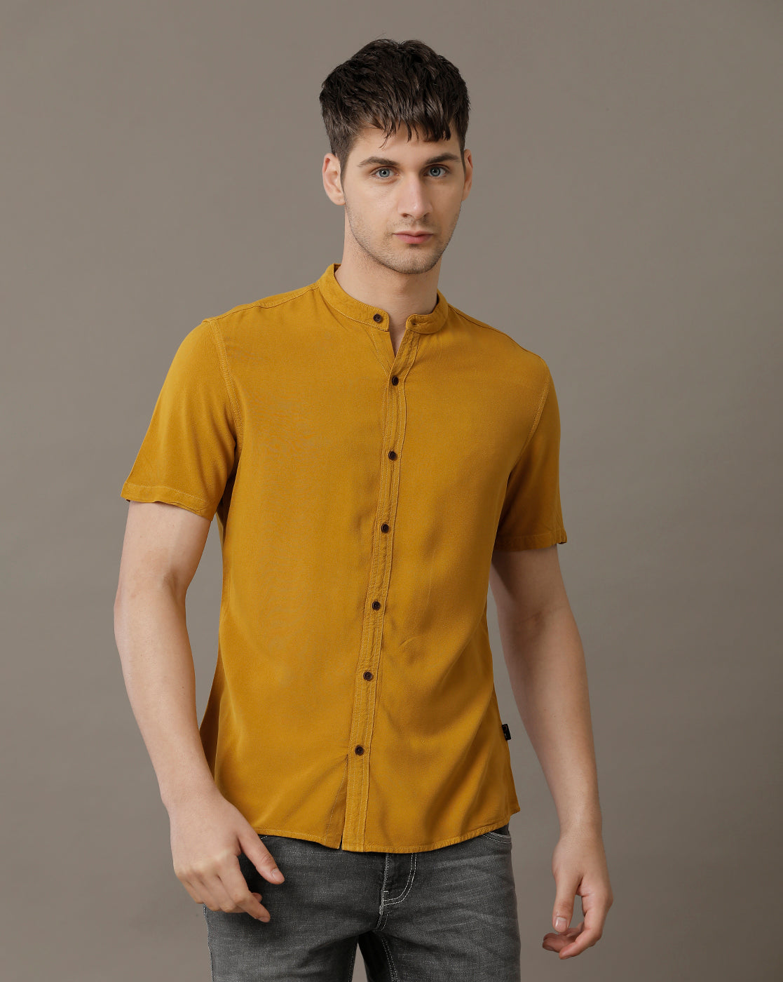 IDENTITI Men Slim Fit Mandarin Collar Solid Shirt In Mustard.
