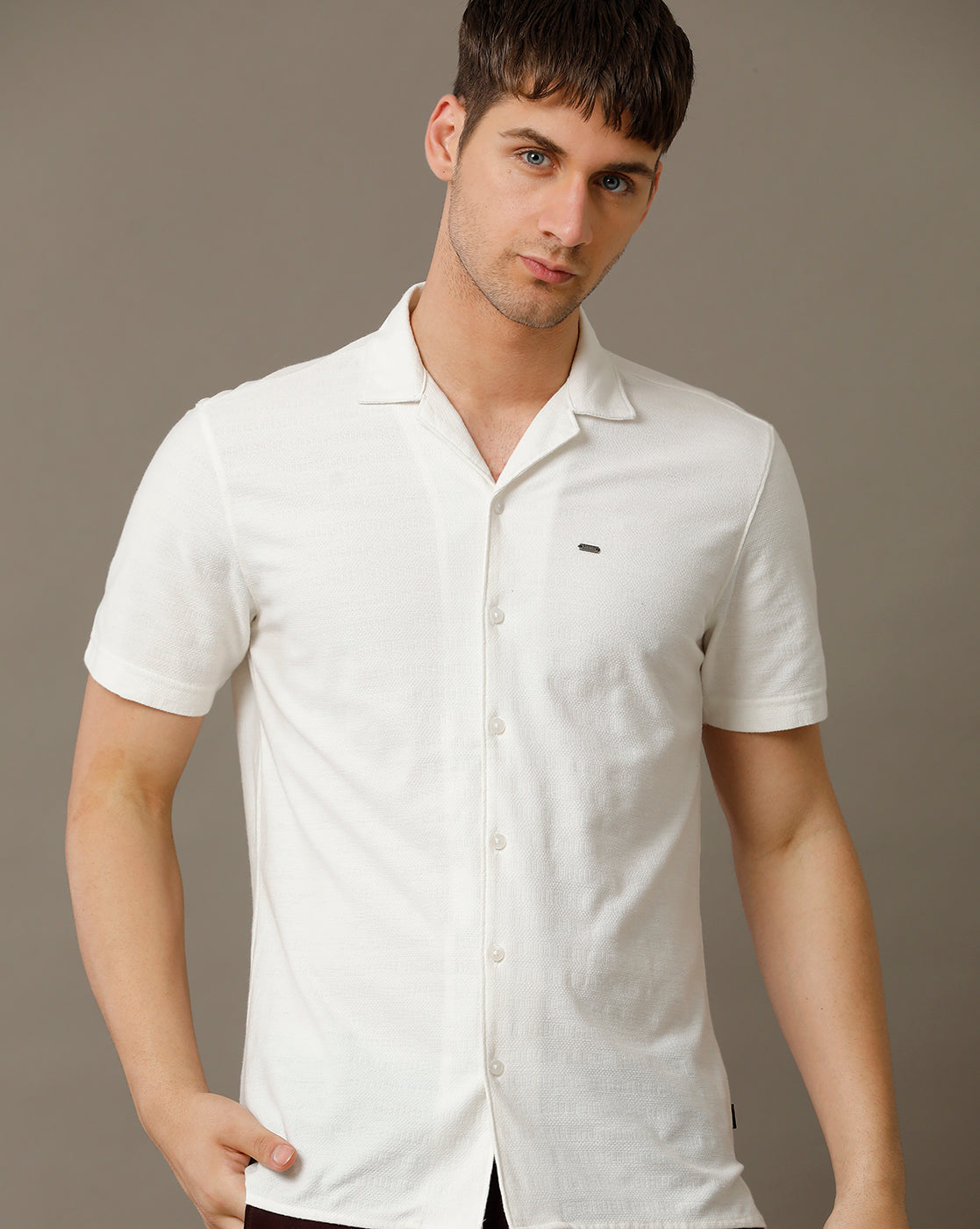 IDENTITI Men Slim Fit Cuban Collar Solid Shirt In White.