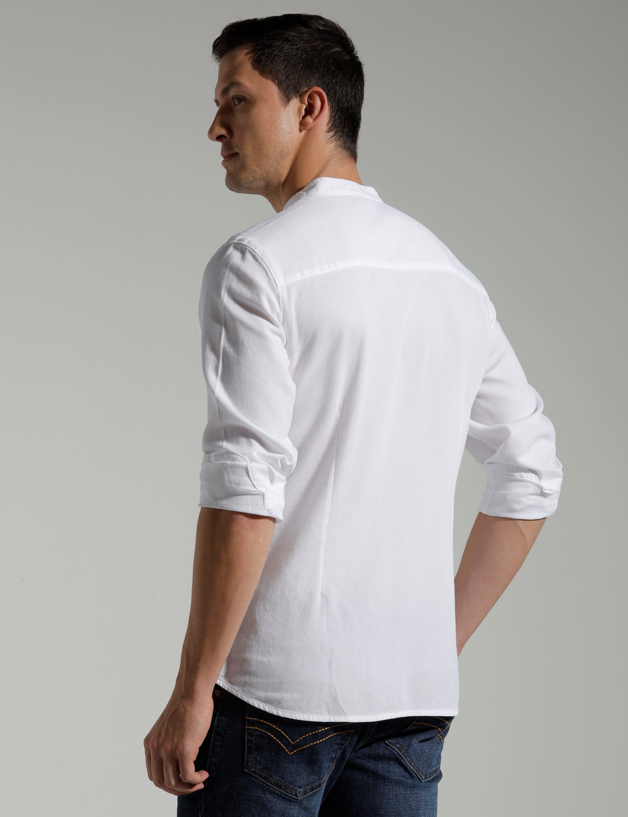 IDENTITI Men Slim Fit Mandarin Collar Solid Shirt In White