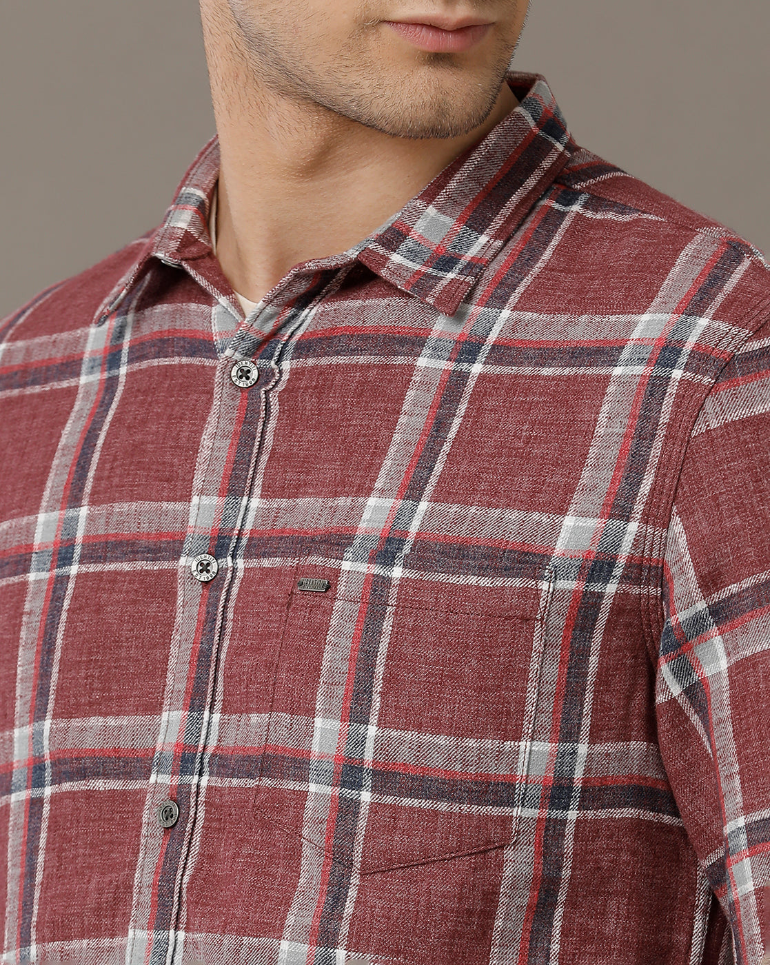 IDENTITI Men Slim Fit Regular Collar Checks Shirt In Maroon Melange.